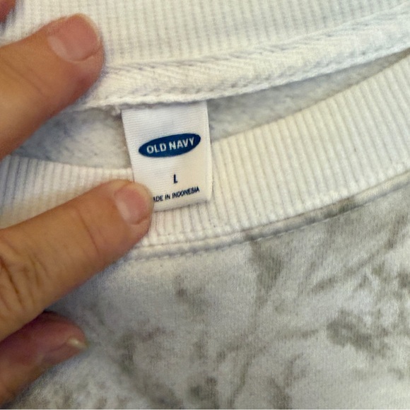 Old Navy Gray and White whit pink camo Crewneck Sweatshirt - Picture 3 of 5